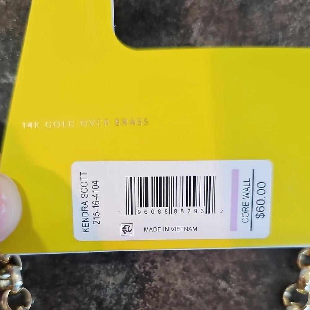 Kendra Scott Gold Chain Necklace - Picture 4 of 6
